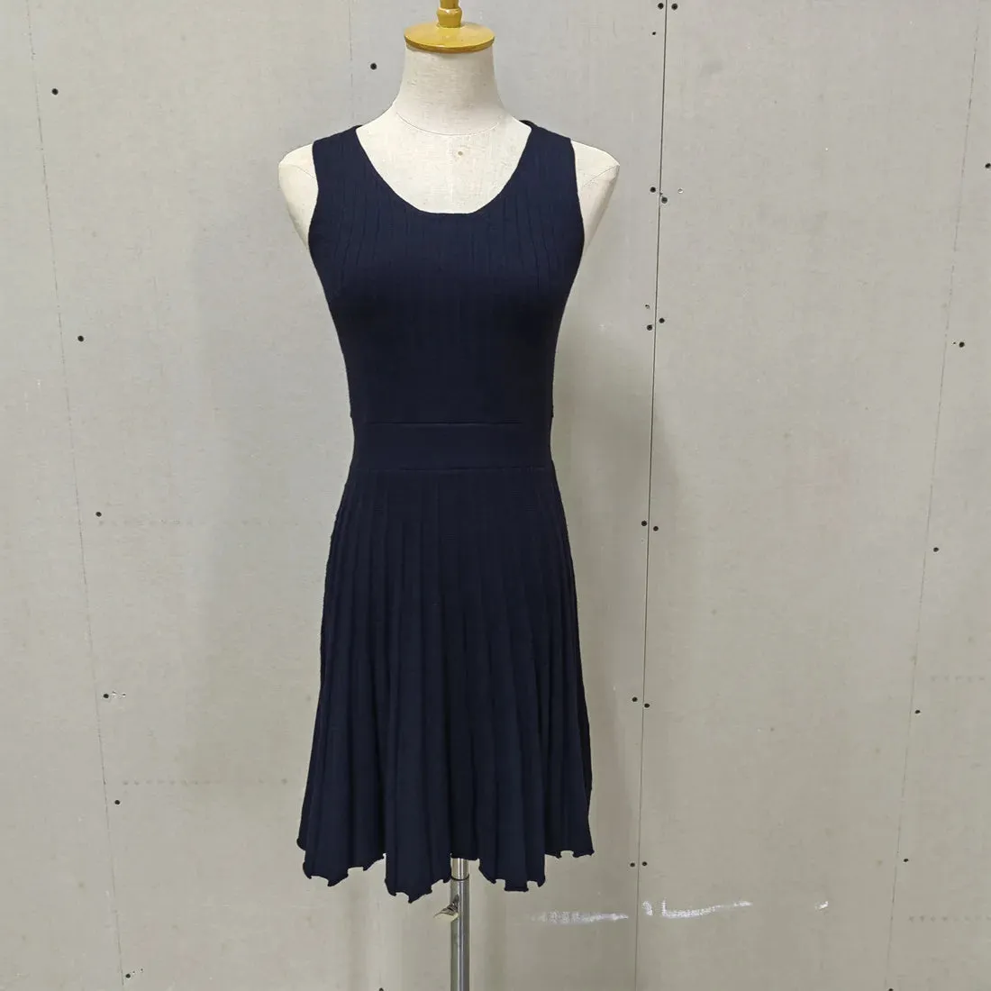 TAVIMART  -  Casual Solid Color Basic Pleated Women Summer Dress Sundress Sleeveless Sqaure Collar A-line Slim Short Dresses Elegant Simple